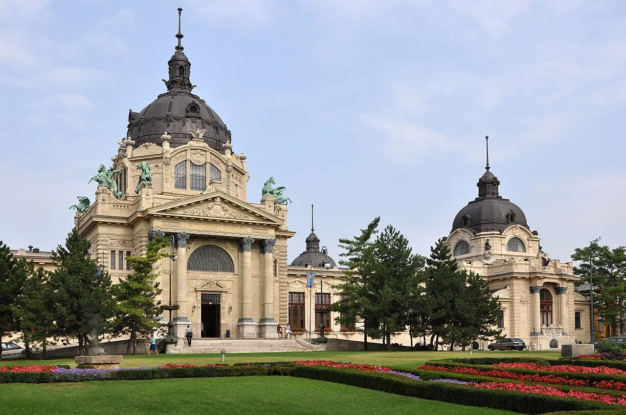 Szechenyi Termal Hamami Havuzlari