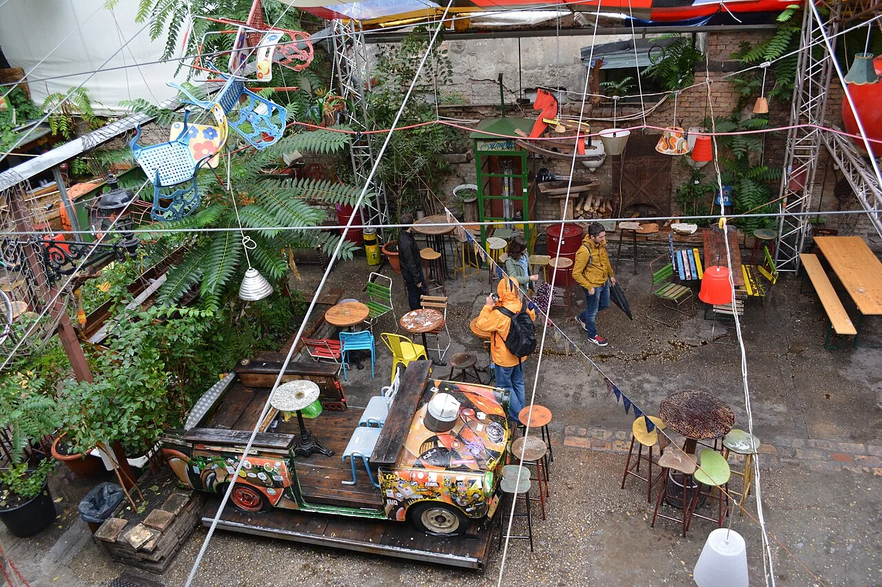 Szimpla Kert Ruin Bar