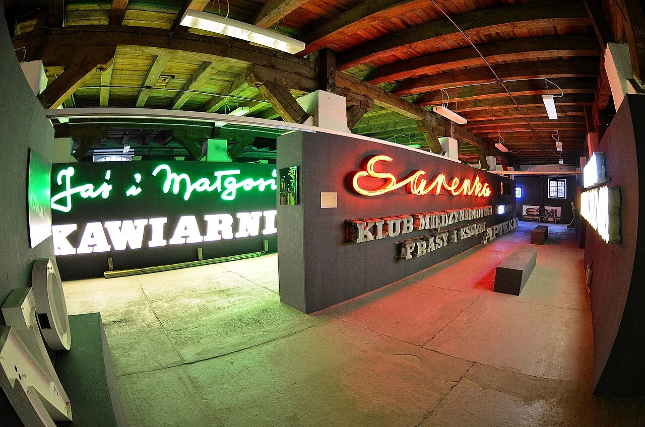 Varşova Neon Müzesi